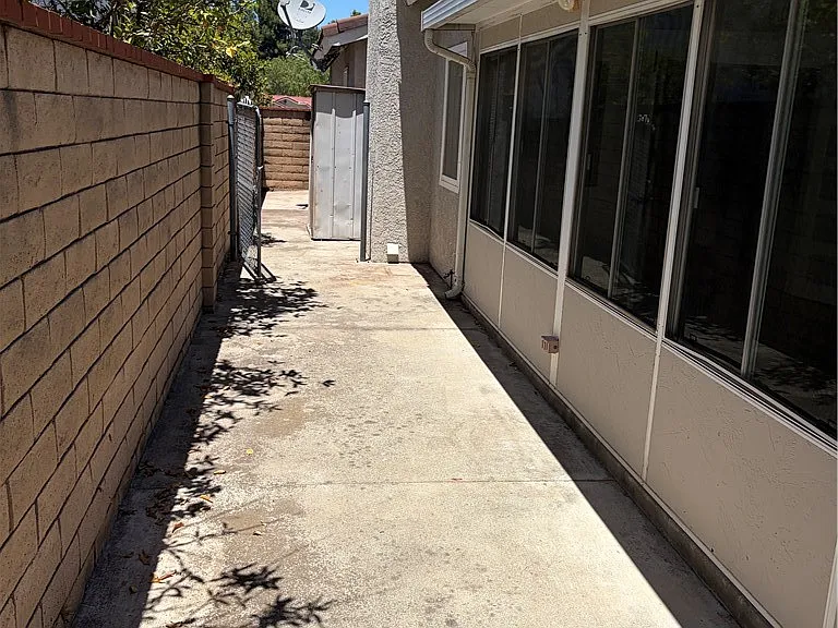 620 Sky Ct — Photo 23