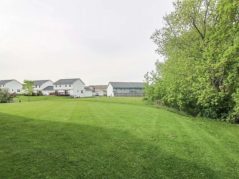 112 Talon Pl — Photo 21