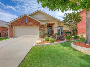 1621 Nighthawk Dr, Little Elm, TX 75068