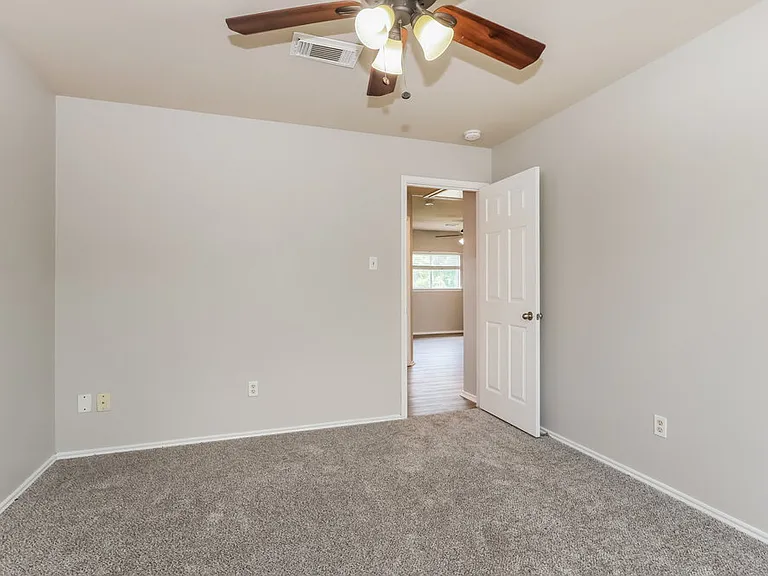 5219 Caymus Dr — Photo 14