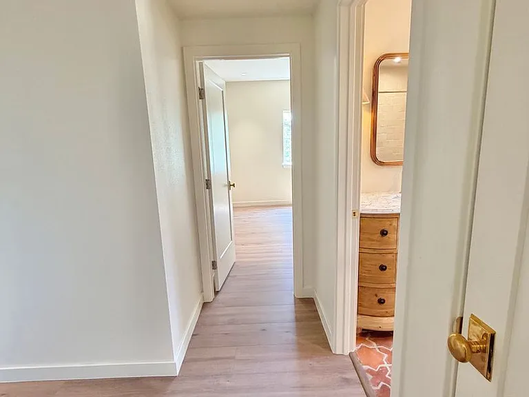 1515 Indiana Ave — Photo 29
