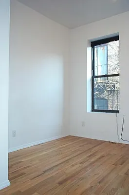 Rented by Tower Brokerage | media 34