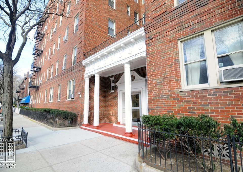 1st image of 4115 45th St APT 3J