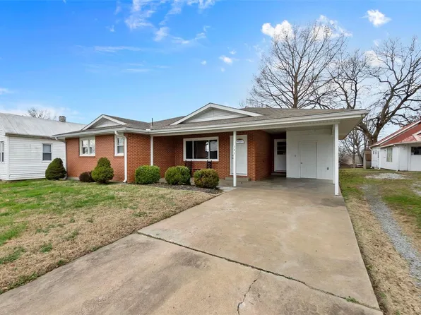 121 Messmer St S, Scott City, MO 63780