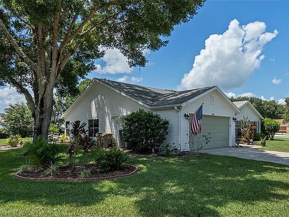3rd image of 25122 Bonnie Blue Ct