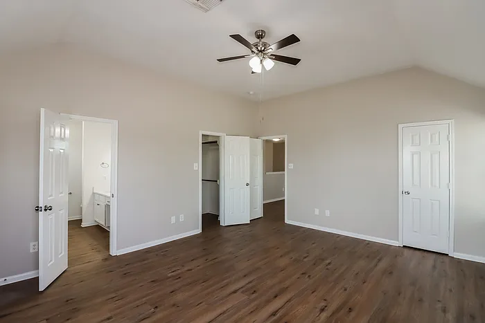 6814 Strathmore Place Ct — Photo 11