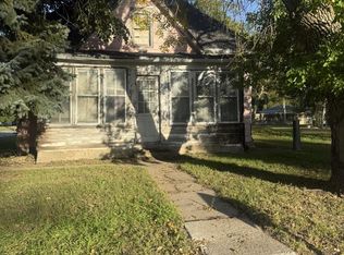 401 S California Ave, Hastings, NE 68901