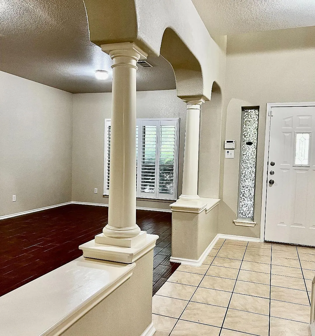 4 bed, 3368 sqft, $1,995 — Photo 3
