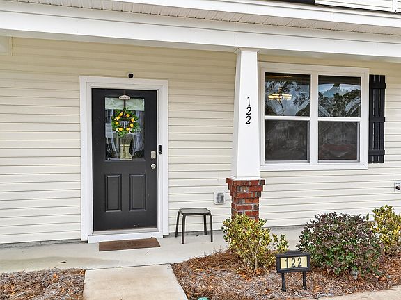 2nd image of 122 Spencer Cir