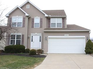 6215 Dogwood Ln, North Ridgeville, OH 44039