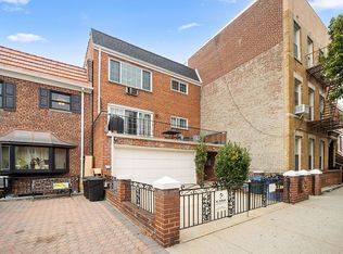 3120 41st St, Astoria, NY 11103