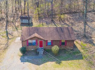 365 Hilltop Dr, Clarksville, TN 37040