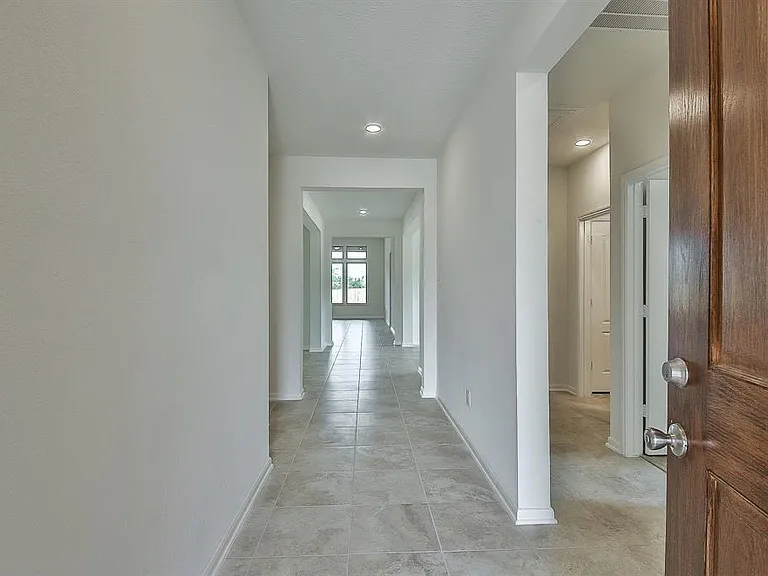 28330 Buffalo Fork Ln — Photo 2