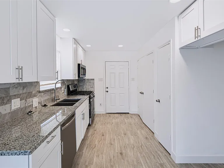 11522 Mosscrest Dr — Photo 5
