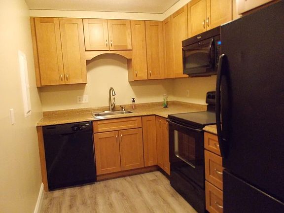 3rd image of 440 North Ave APT 113