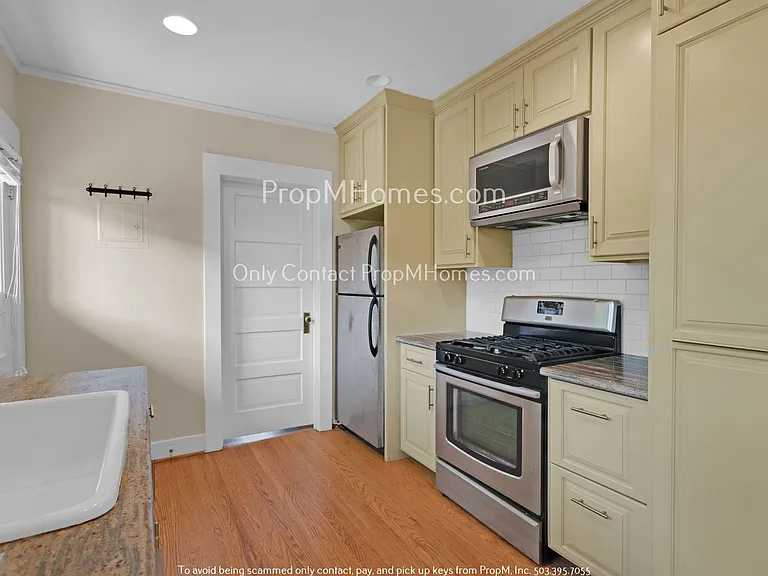 Charming Two Bedroom, One Bath in Mt Tabor! — Photo 7