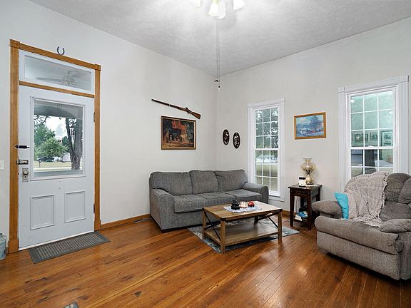 3rd image of 400 W Washington Street