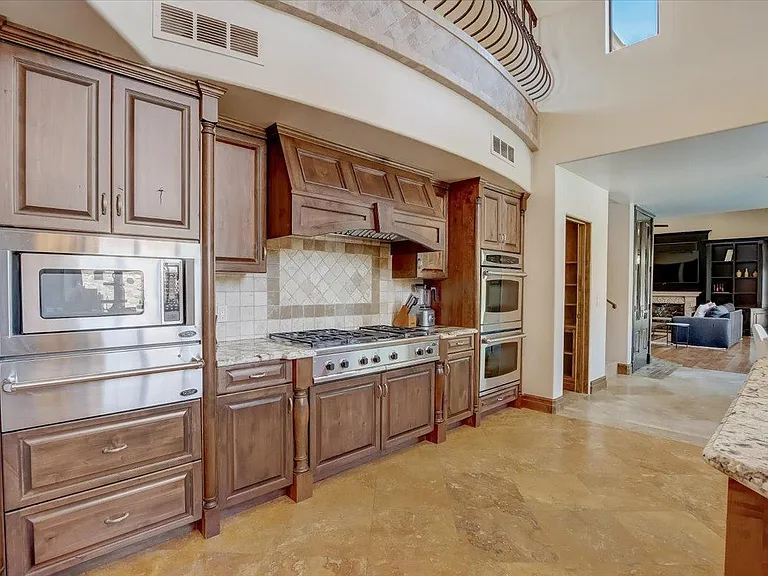6346 E Mountain View Rd — Photo 58