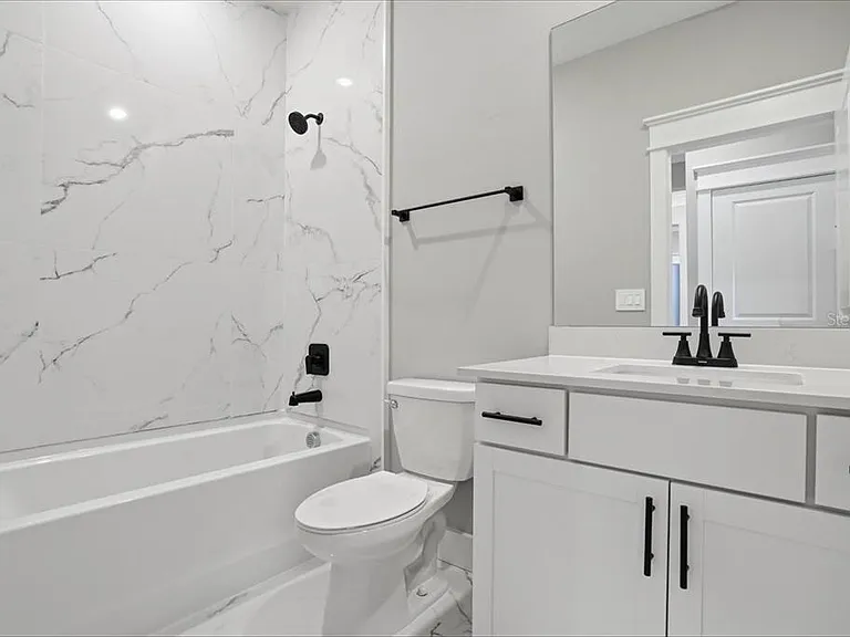 15161 Serene Shores Loop — Photo 21