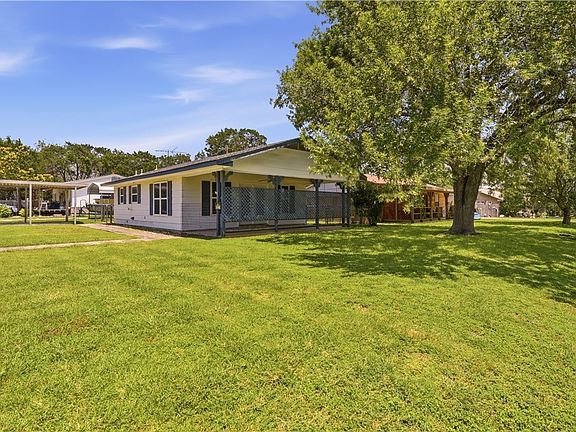 2nd image of 415 Pecan Row