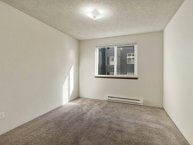 Badger & Blue Lake Apartments — Photo 7