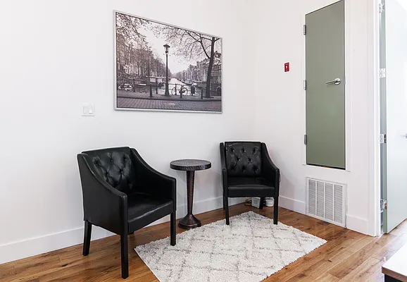 Rented by Rennit Inc. | media 24