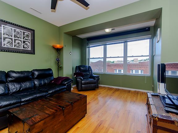 5th image of 4546 N Troy St APT 3N