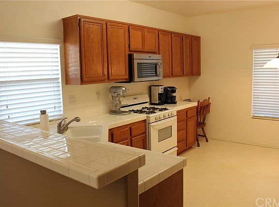 3rd image of 5140 Ravenstone Dr