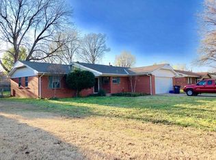 1910 N Pennsylvania Ave, Shawnee, OK 74804
