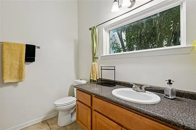 4609 Annunciation St — Photo 6