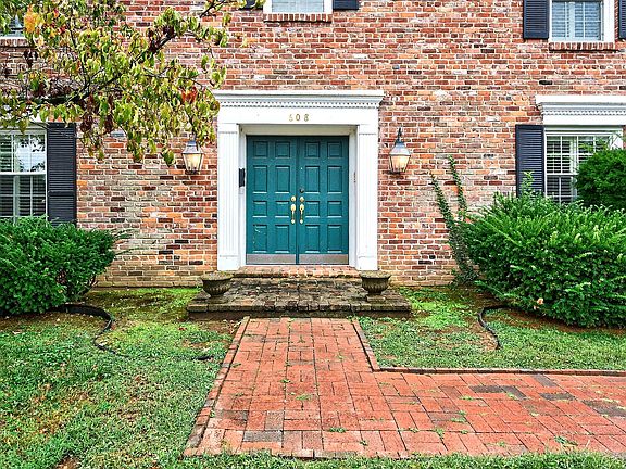 4th image of 608 Leawood Dr