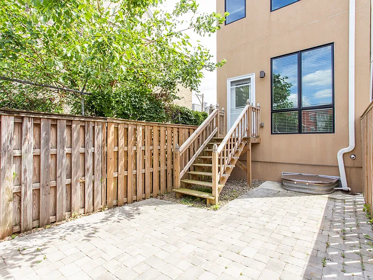 1519 Ogden St #1 — Photo 5