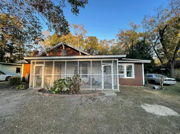 1788 N 6th St, Florala, AL 36442