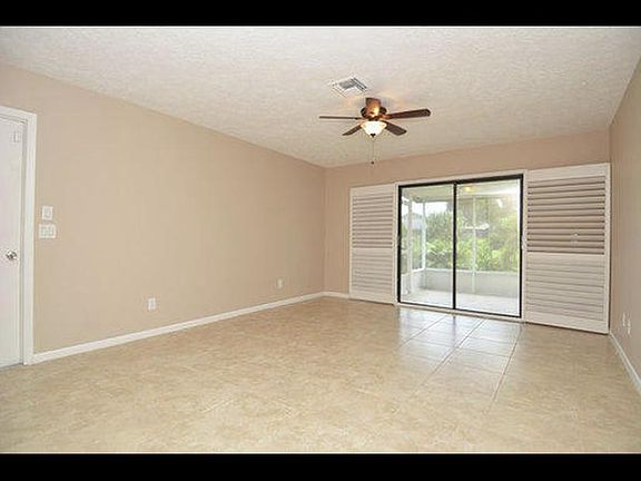 3rd image of 1102 SE Oriental Ave