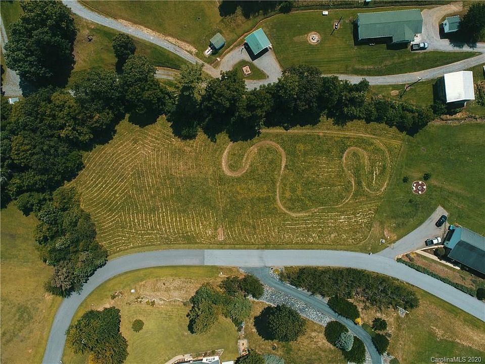 2nd image of Hemlock Springs Trl
