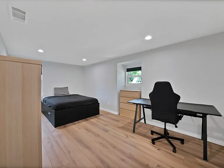 1427 Stagecoach Dr — Photo 34