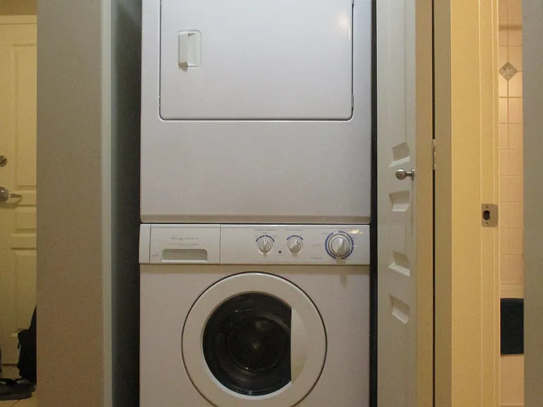 9298 University Cres #7 — Photo 8