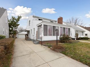 28081 Hillview St, Roseville, MI 48066