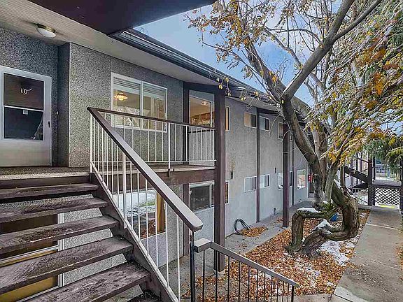 4th image of 2911 E 32nd Ave APT 10
