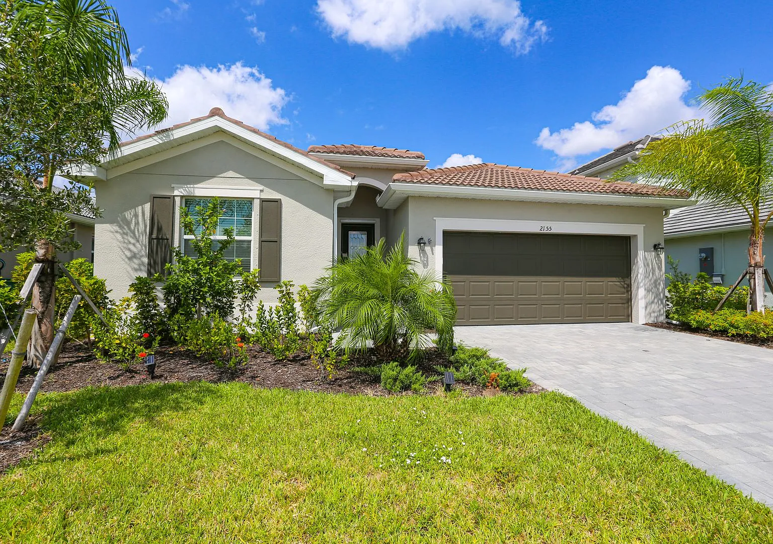 ** 4/3 Heated Pool And Spa Furnished Home Modern In Highly Desired North Naples Available Startin... — Photo 3