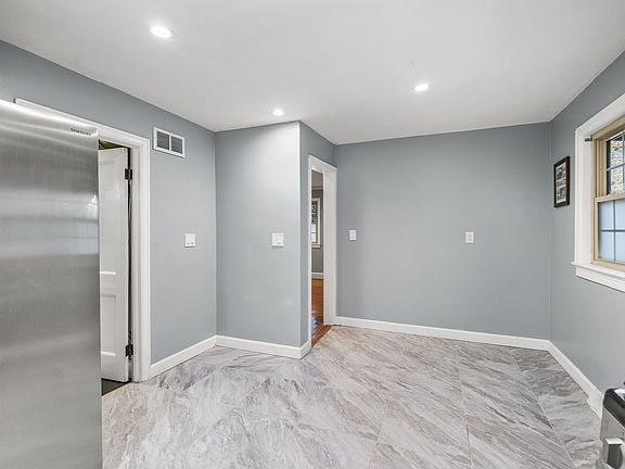 5th image of 51 Selwyn Rd