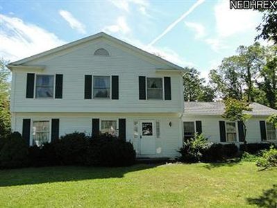 19111 Quail Hollow Dr, Strongsville, OH, 44136