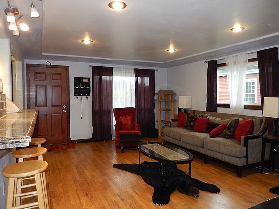 5th image of 6414 S Junett St