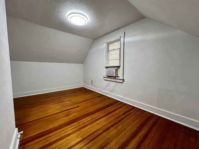 4322 Anna St — Photo 10