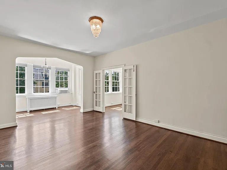 2737 Devonshire Pl NW #110 — Photo 24