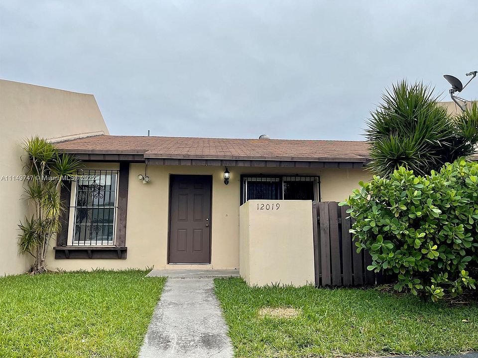 1st image of 12019 SW 110th Street Cir E