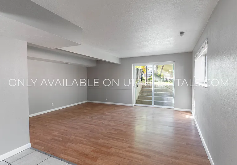 4420 S Dean Cir #B — Photo 4