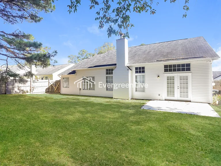 240 Turning Leaf Dr — Photo 15