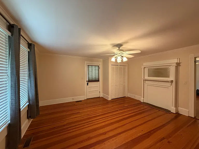 1803 Nance St #A — Photo 5