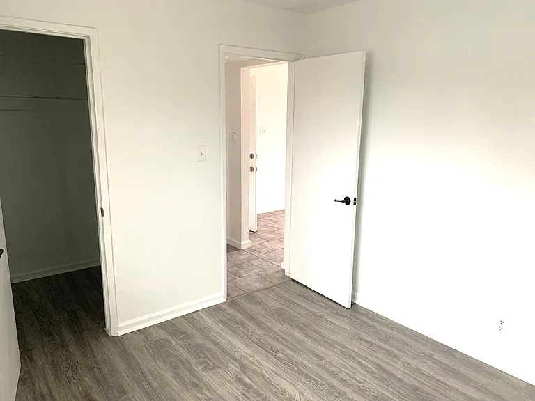 6240 Martin Luther King Jr Blvd #18 — Photo 11